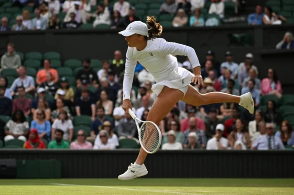 swiatek kudermetova wimbledon 2025