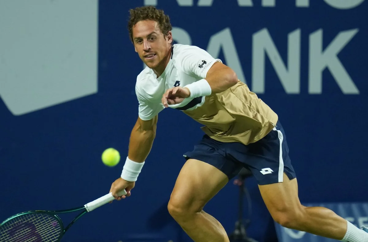 Debut trabajado: Carballés supera la primera ronda en Cincinnati