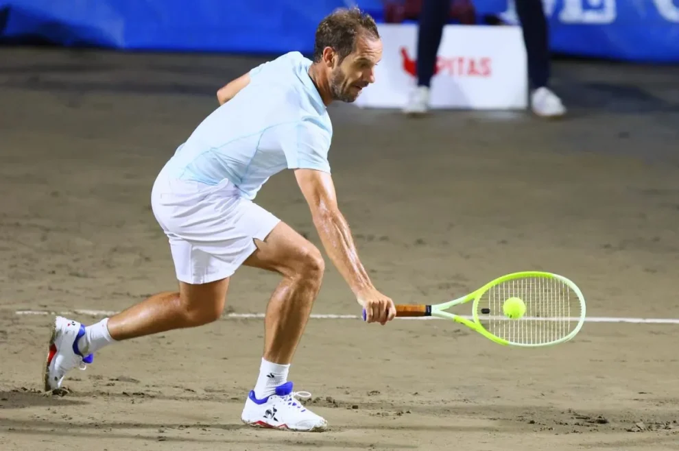 A la segunda fue la vencida: Richard Gasquet descorcha el champagne del Torneo Tenis Playa Luanco 2025