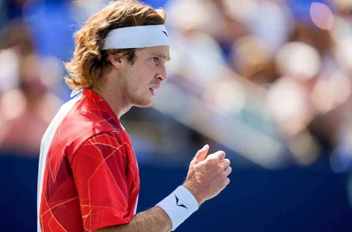 rublev como espectador me divierto mucho mas viendo partidos en pistas lentas