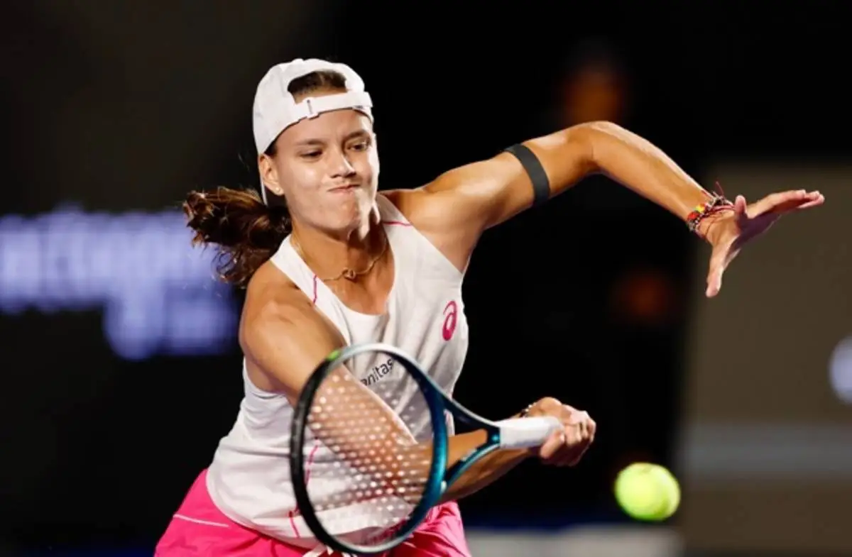 Arango sigue firme y se instala en las semifinales de Guadalajara 8 arango stakusic wta guadalajara 2025