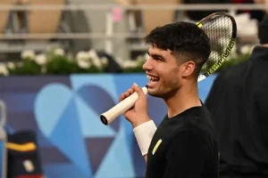 fognini alcaraz es alguien que se divierte y lo necesita fuera de la pista