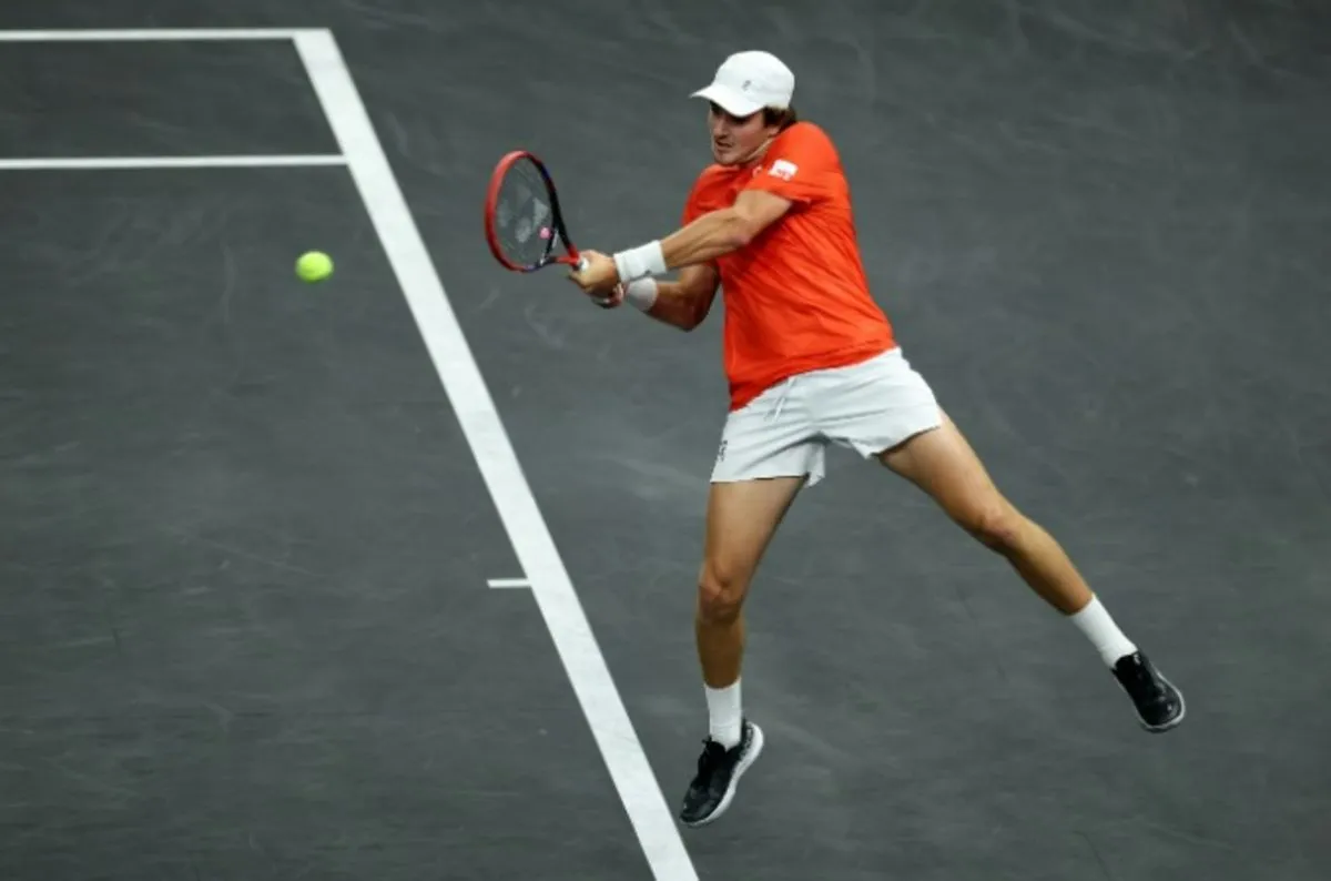 Fonseca pisa fuerte y debuta con una victoria en la Laver Cup 5 fonseca cobolli laver cup 2025