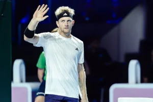 Desafío superado: Davidovich no se achica en París y sigue en carrera