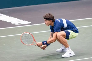 dos de dos: comesaña y ugo carabelli sonrien en shanghai