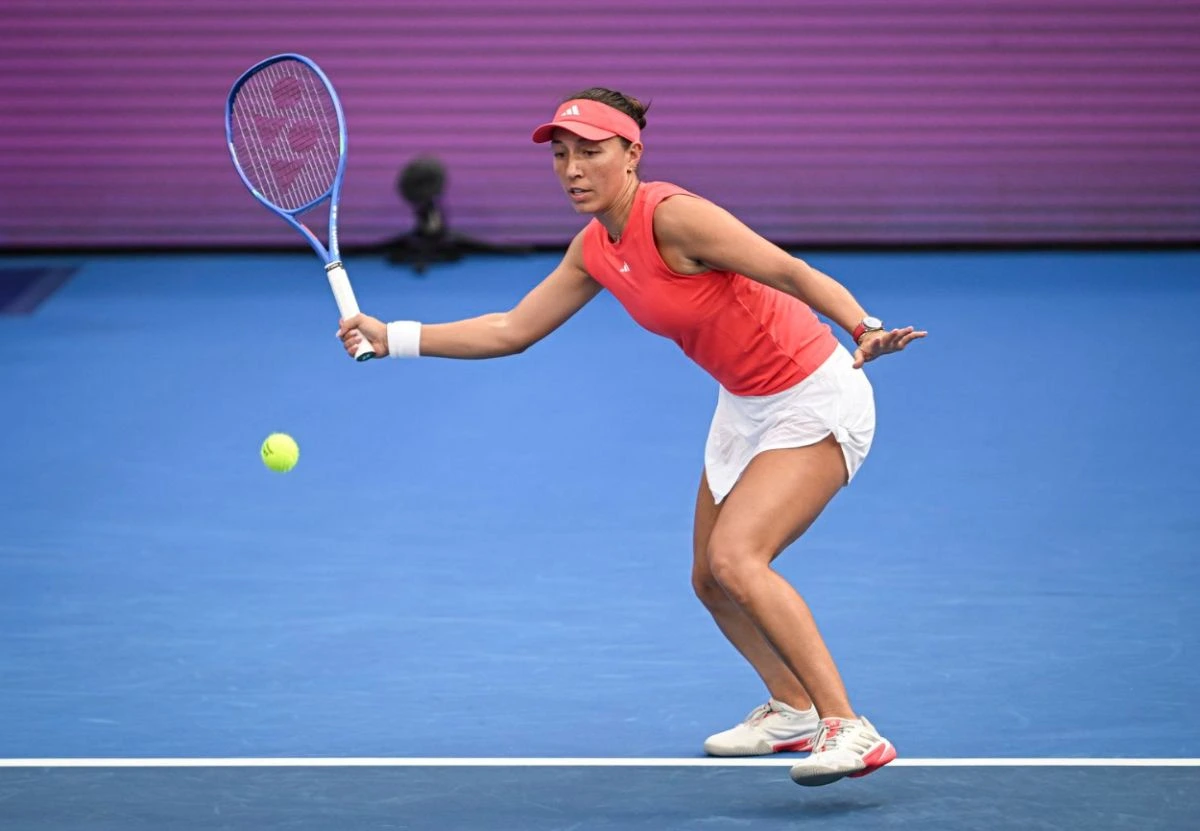 pegula sorprende a sabalenka en wuhan