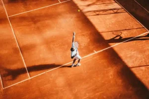 Preparación física en tenis para partidos largos: Entrenamiento, recuperación y crecimiento muscular eficaz