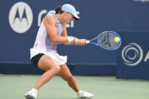 swiatek navarro wta pekín 2025