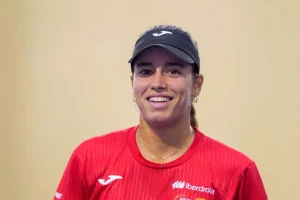 wta osaka: bouzas sonrie y bucsa cede ante una de las favoritas