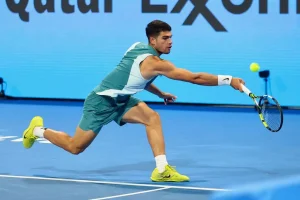 Brett Connors: “Veremos cuántos partidos de exhibición juega Alcaraz el próximo mes”