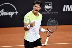 Camilo Ugo Carabelli: Sus 10 curiosidades