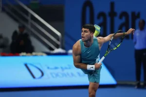 Mouratoglou: “Si Alcaraz quiere dominar en 2026, debe empezar a mejorar el servicio y el resto”