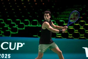 Munar le da vida a España y busca la clasificación en la Copa Davis