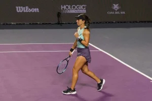 Pegula no sufre ante Paolini en el WTA Finals 2025