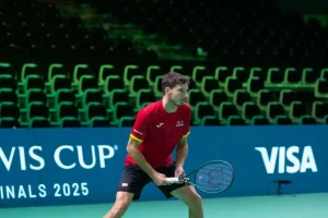 República Checa deja al borde del KO a España