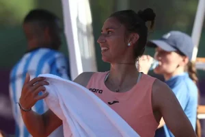 WTA Argentina Open: Sorribes mantiene la sonrisa, Giovannini firma una gran remontada