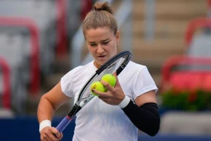 La opinión de Muchova que reaviva la discusión por el dinero en el tenis