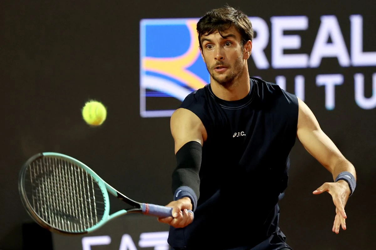 musetti incorpora a josé perlas a su equipo técnico
