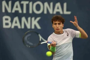 Chidekh sobrevive a un partido épico y se queda con el título en Nottingham