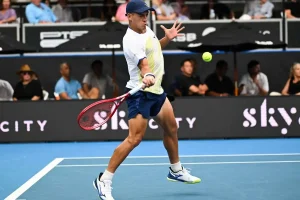 Darderi frena el camino de Báez en un duro duelo en Australia