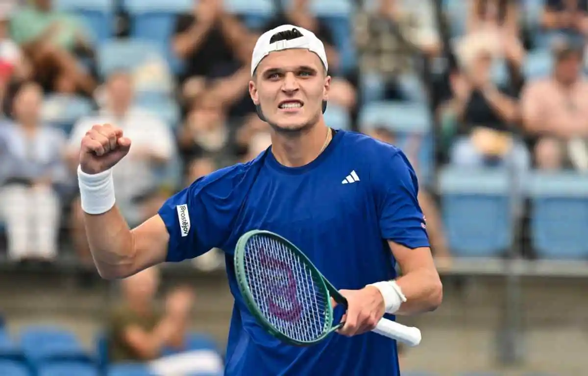 mensik tras vencer a ruud el primer partido de la temporada nunca es facil