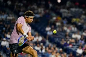 Exhibición de Ben Shelton para seguir adelante en el Australian Open
