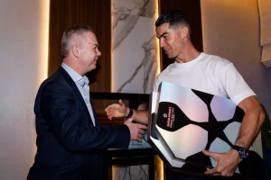 Cristiano Ronaldo, Villa y Silva, invitados de lujo en Riyadh