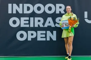 Un futuro brillante: Alina Korneeva conquista el título en Oeiras