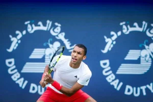 Sin titubeos: Auger-Aliassime dio el primer golpe en Dubái