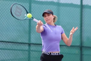 Horario, televisión y dónde ver WTA Dubái 2026: Siniakova – Badosa