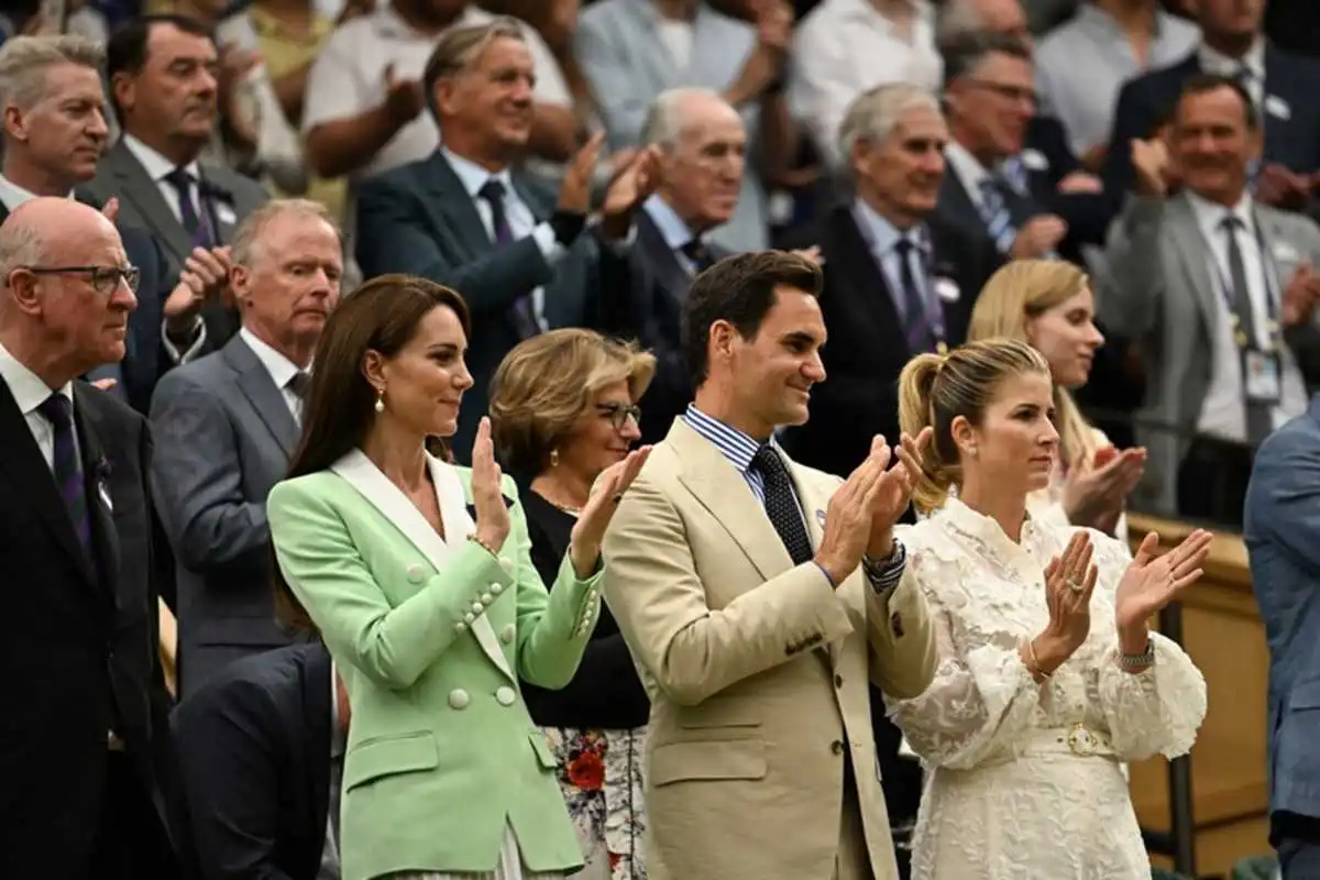 el ultimo baile en la hierba la exhibicion de lujo que prepara federer antes de ingresar al salon de la fama