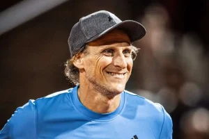 ¿Federer, Nadal o Djokovic? Diego Forlán eligió al mejor de la historia y explicó su contundente razón