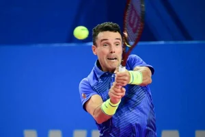 Roberto Bautista resiste y avanza en Indian Wells