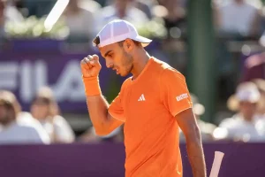 Cerúndolo brilló, sufrió y venció a Medvedev en Miami
