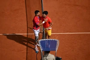 Djokovic señala el único requisito para que Alcaraz haga historia