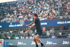 Garín ilusiona pero se apaga: Svrcina frustra el regreso del chileno al circuito Challenger en Cap Cana