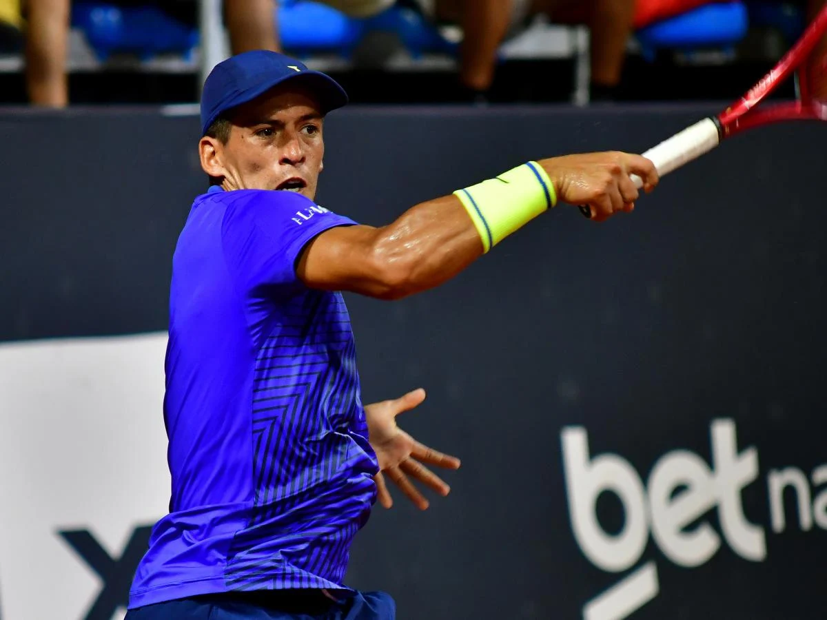 Medvedev sofoca la ilusión de Báez en el desierto californiano