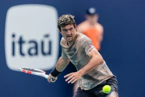 Ofner se hizo fuerte en Francia y conquistó Saint Brieuc