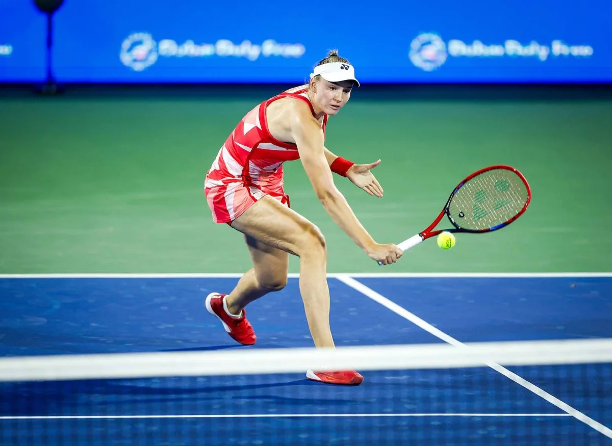 Rybakina prolonga su racha ante la élite y reclama su lugar en la final de Indian Wells