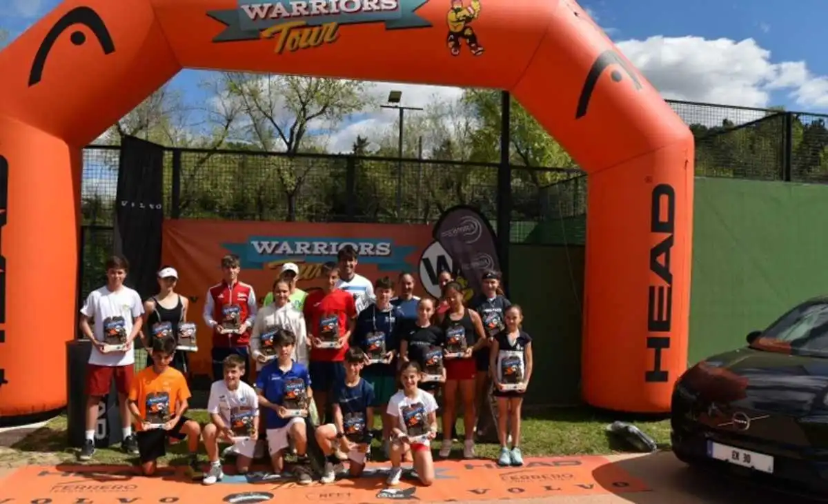 warriors tour sevilla: la federacion andaluza de tenis disfruta con mas de 400 participantes