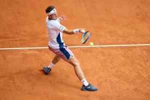 Debut de campeón: Ruud destroza a Munar en la segunda ronda de Madrid