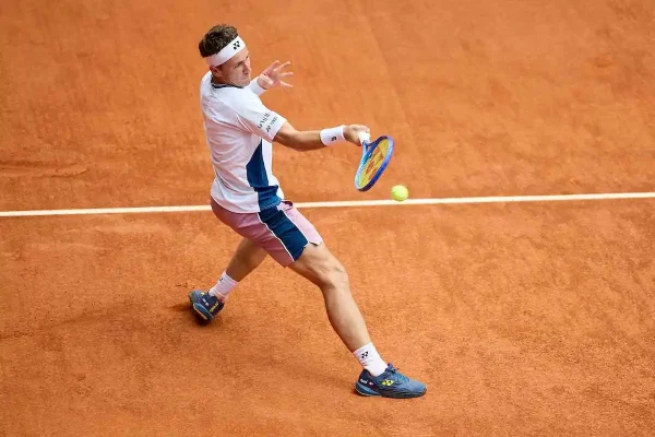 Debut de campeón: Ruud destroza a Munar en la segunda ronda de Madrid