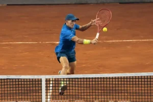 Primera victoria en el Principado: Báez bajó a Wawrinka y rompió un maleficio personal en Montecarlo