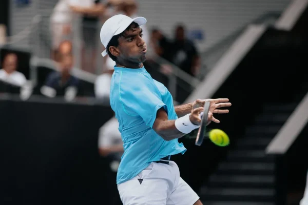 Una final sin equivalencias en Savannah: Basavareddy arrolla y levanta el trofeo