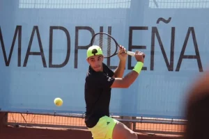 Fran Cerúndolo avanza con paso firme en el Mutua Madrid Open