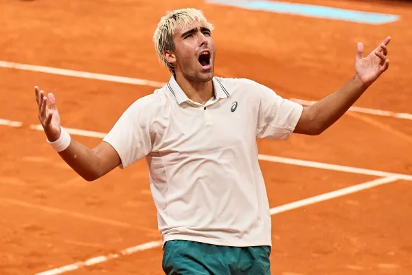 Horario, television y dónde ver Mutua Madrid Open 2026: Tsitsipas – Mérida