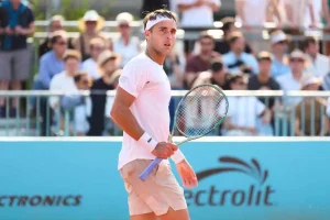 Remontada e ilusión: Etcheverry da un nuevo paso en el Mutua Madrid Open
