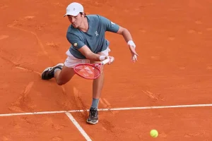 Victoria importante de Fonseca para seguir adelante en Montecarlo