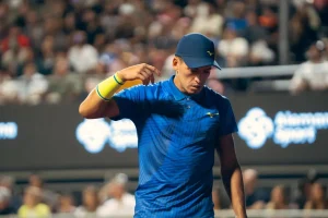 Báez, en caída libre: Madrid profundiza una gira sin rumbo