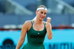 En un partido tenso, Marta Kostyuk avanza a la final en Madrid